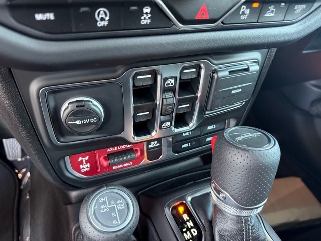2025 Jeep Gladiator Mojave photo 21