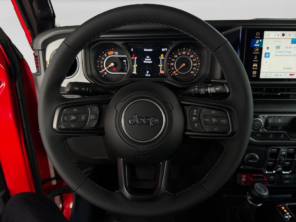2025 Jeep Wrangler 4-Door Willys - Photo 12