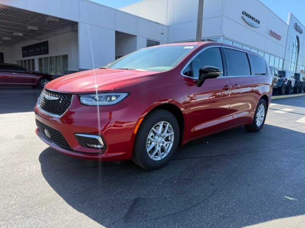 New 2026 Chrysler Pacifica SELECT Passenger Van