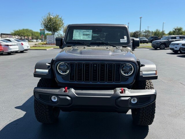 2025 Jeep Wrangler Rubicon photo 2