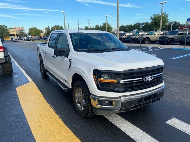 2024 Ford F-150 XLT photo 2