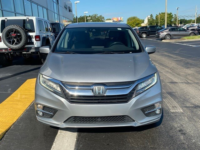 2018 Honda Odyssey Elite photo 2