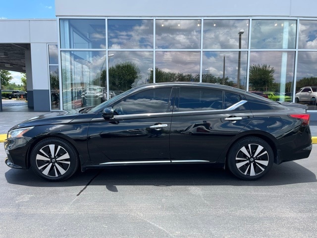 Used 2019 Nissan Altima SV with VIN 1N4BL4DV8KC112694 for sale in Kissimmee, FL