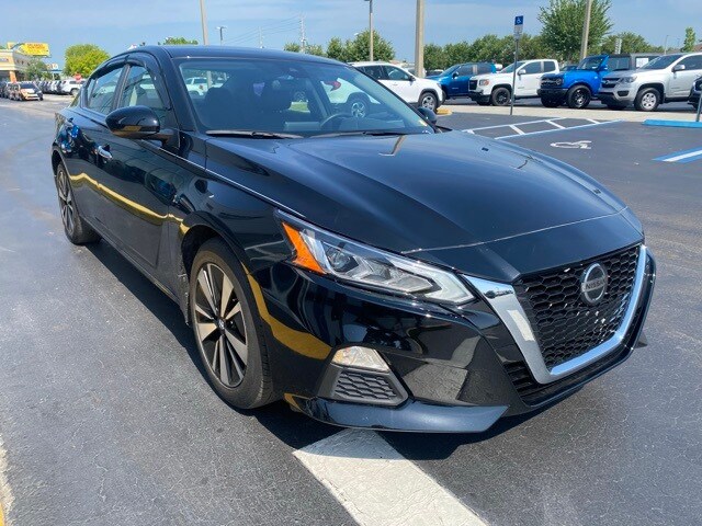 Used 2022 Nissan Altima SV with VIN 1N4BL4DV8NN322074 for sale in Kissimmee, FL