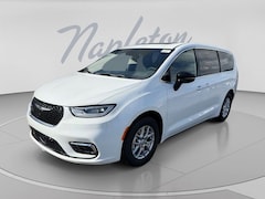 2026 Chrysler Pacifica SELECT Passenger Van