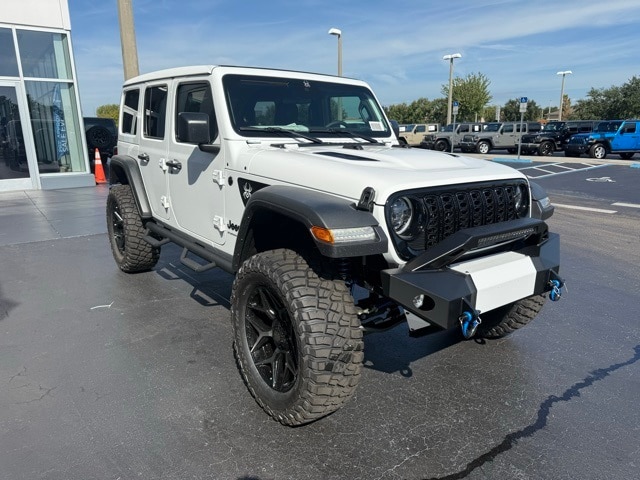 2025 Jeep Wrangler Willys photo 3