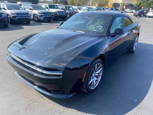 2025 Dodge Charger R/T Scat Pack AWD photo 4