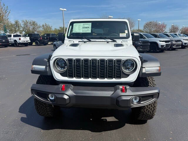 2025 Jeep Wrangler Rubicon photo 2