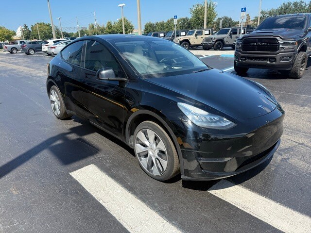 2023 Tesla Model Y Long Range photo 3