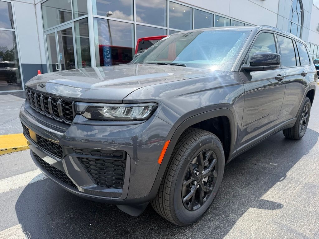 New 2026 Jeep Grand Cherokee L LAREDO ALTITUDE 4X4 Sport Utility
