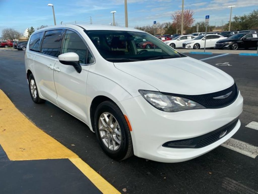 Used 2022 Chrysler Voyager LX Minivan/Van