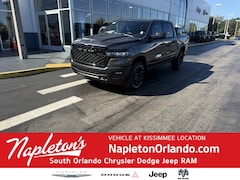 2026 Ram 1500 WARLOCK CREW CAB 4X4 5'7 BOX Pickup