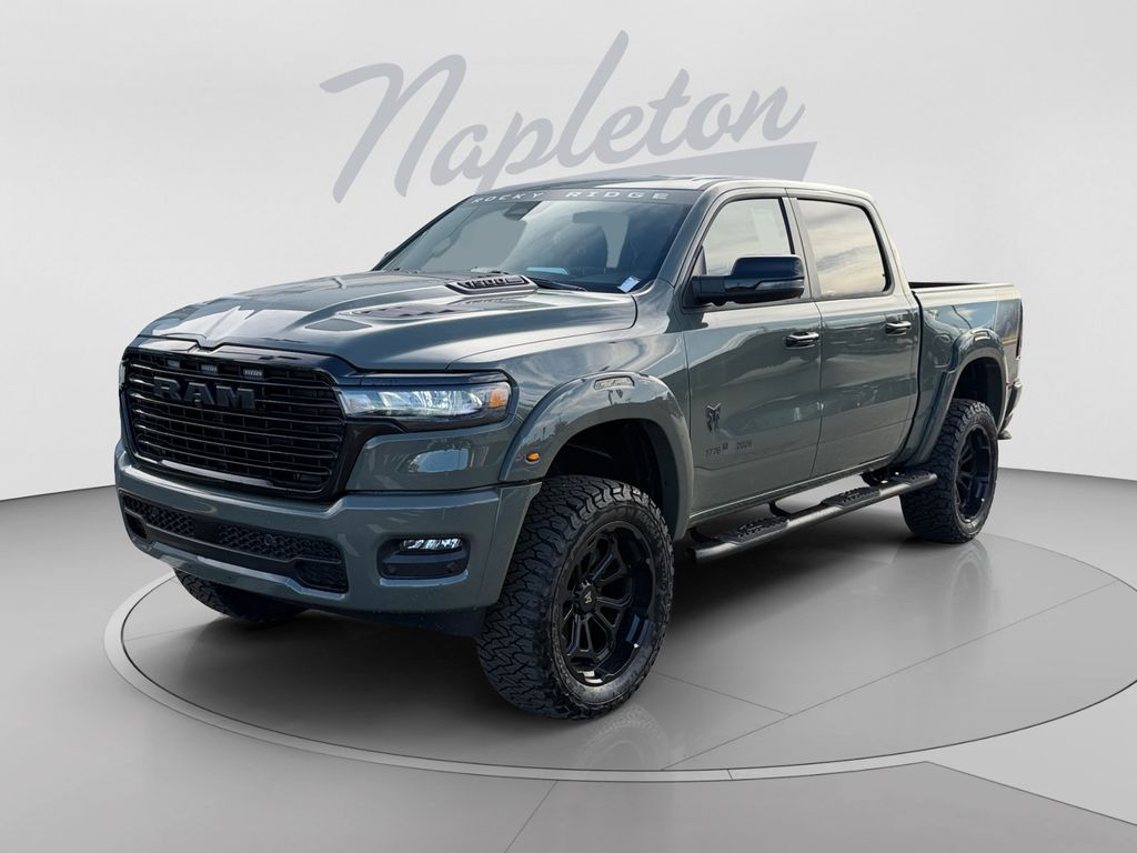 2026 Ram 1500 LARAMIE CREW CAB 4X4 5'7 BOX Pickup