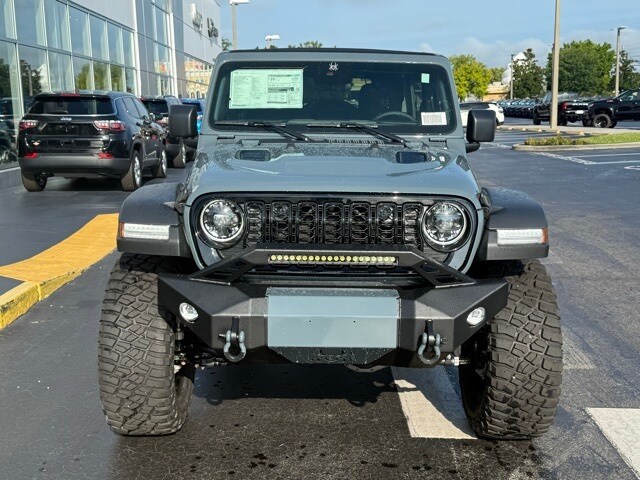 2025 Jeep Wrangler Willys photo 2
