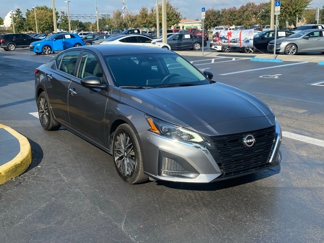 Used 2024 Nissan Altima SV with VIN 1N4BL4DV7RN314487 for sale in Kissimmee, FL