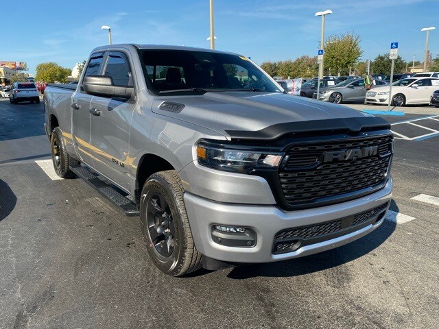 2025 Ram 1500 Tradesman photo 2