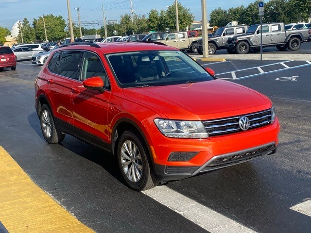 2019 Volkswagen Tiguan SE photo 2