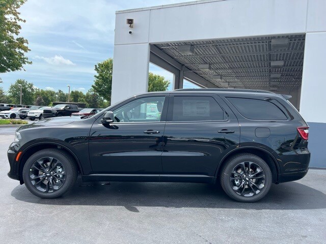 2025 Dodge Durango R/T Plus photo 3