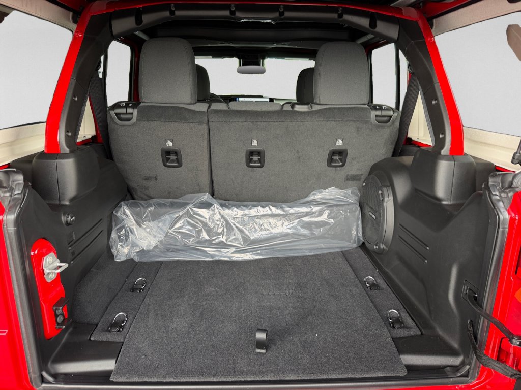 2025 Jeep Wrangler 4-Door Willys - Photo 27