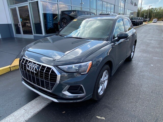 2020 Audi Q3 Premium photo 3