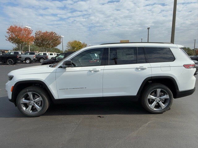 2025 Jeep Grand Cherokee Limited photo 4