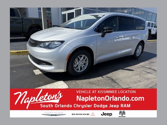 2026 Chrysler Voyager LX's photo