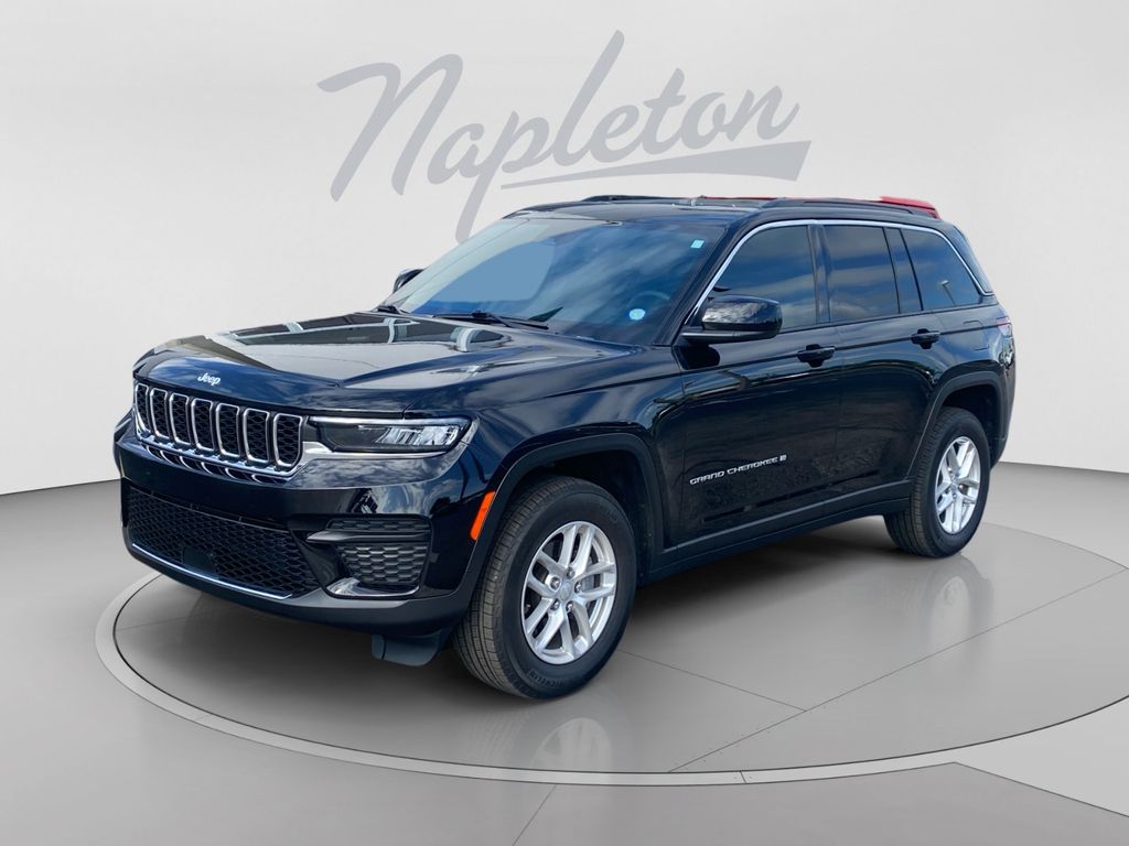 2025 Jeep Grand Cherokee Laredo X's photo