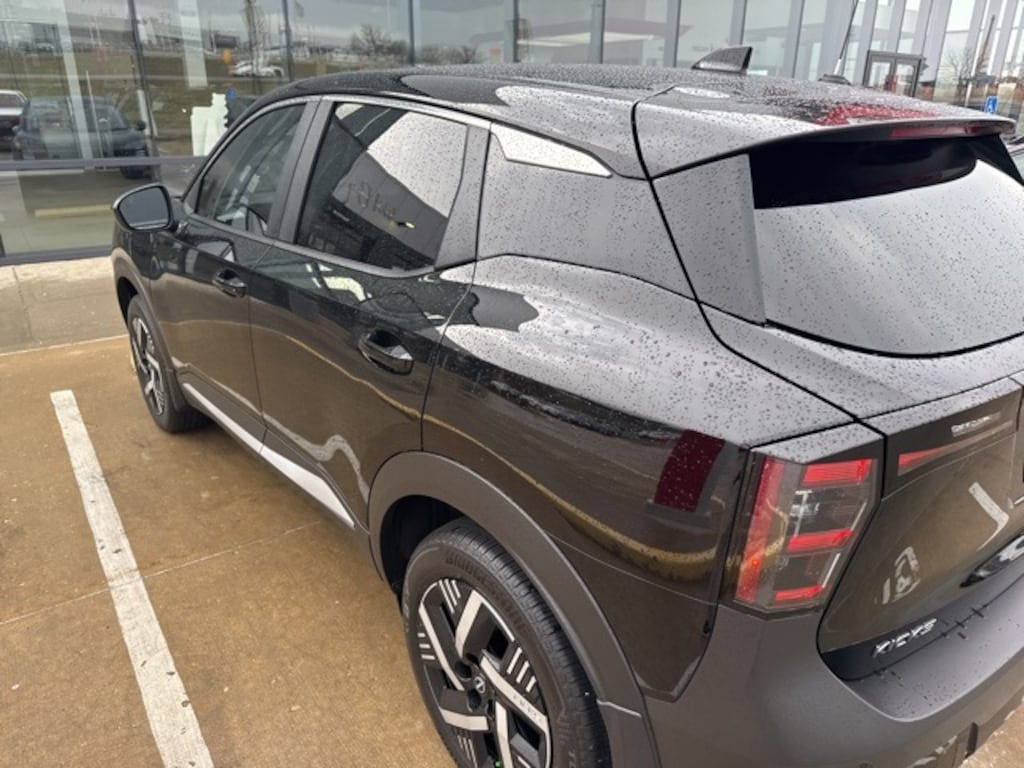 Used 2025 Nissan Kicks SV SUV