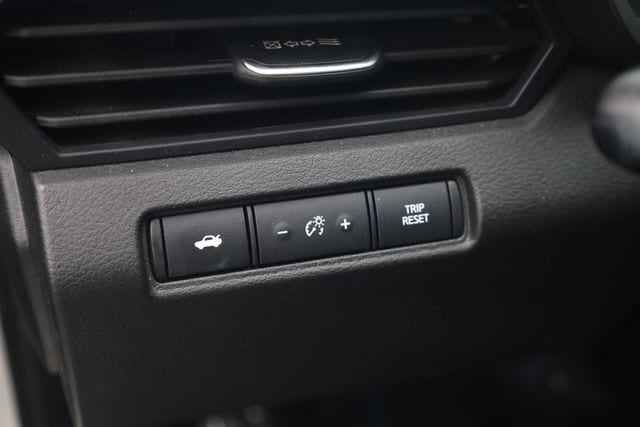 2025 Nissan Altima SV - Photo 9