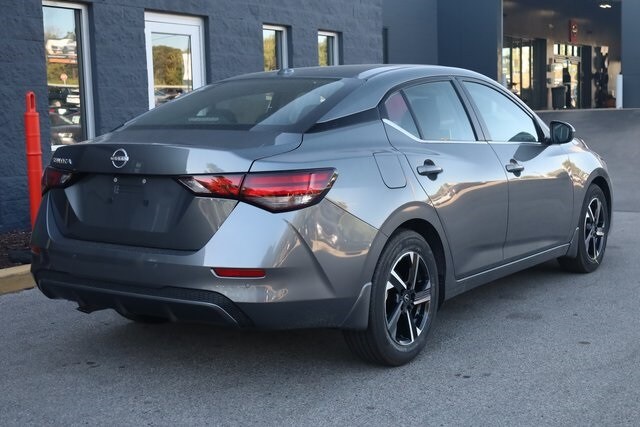 2025 Nissan Sentra SV photo 4
