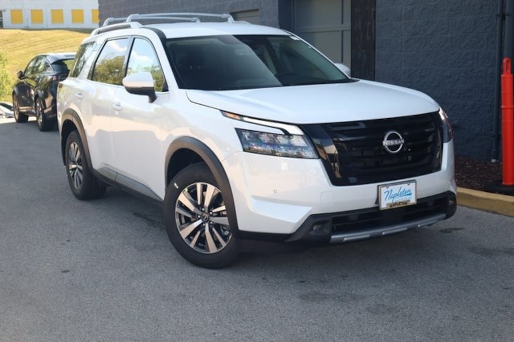 New 2025 Nissan Pathfinder SL SUV