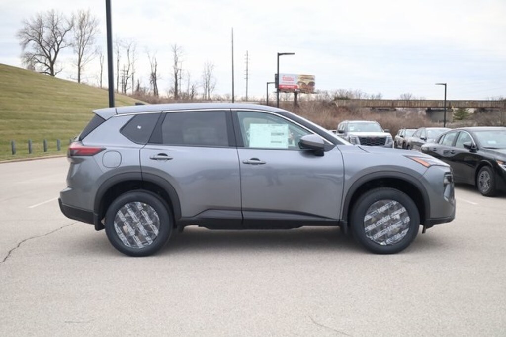 New 2026 Nissan Rogue SV SUV