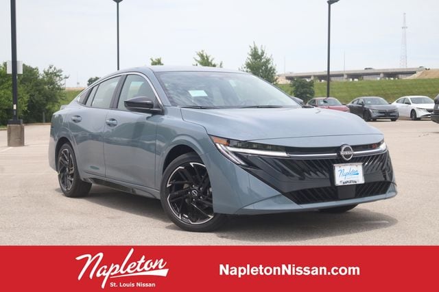 2026 Nissan Sentra SR CVT's photo
