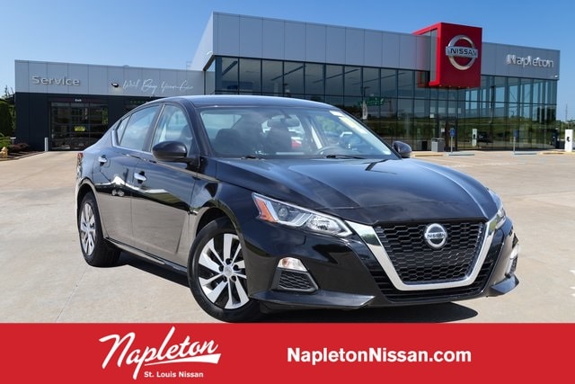 Used 2020 Nissan Altima S with VIN 1N4BL4BV1LC258679 for sale in Saint Louis, MO