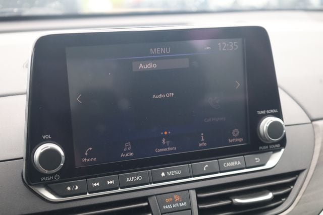 2025 Nissan Altima SV - Photo 15
