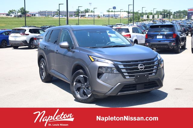 2025 Nissan Rogue SV FWD's photo