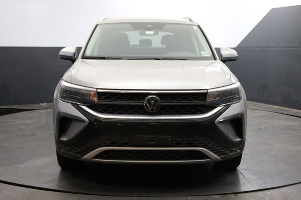 Used 2024 Volkswagen Taos 1.5T SE SUV