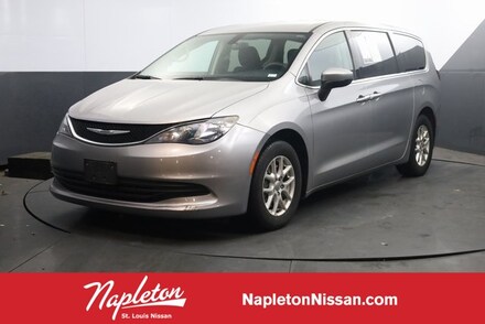 2018 Chrysler Pacifica LX Van