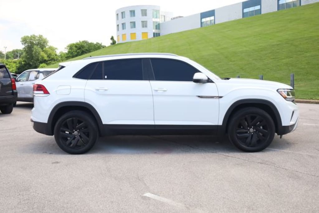 Used 2022 Volkswagen Atlas Cross Sport 3.6L V6 SE w/Technology SUV