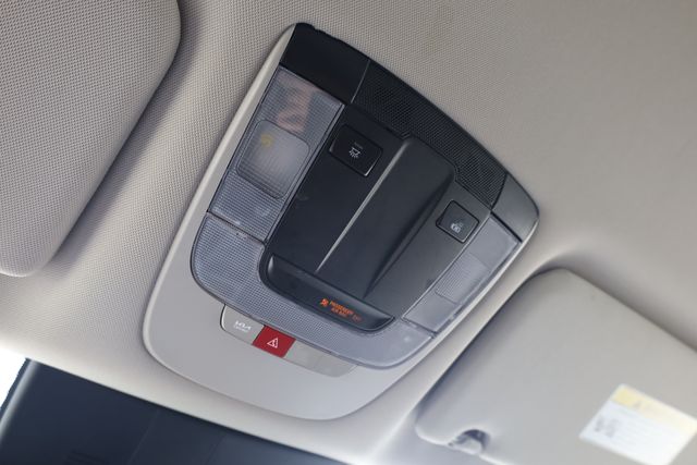 2025 Kia K5 LXS - Photo 22