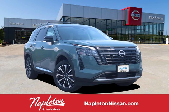 2026 Nissan Pathfinder Platinum 4WD's photo