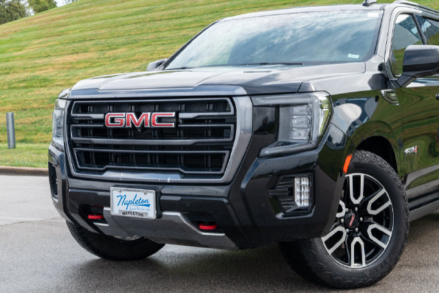 Used 2024 GMC Yukon XL AT4 SUV