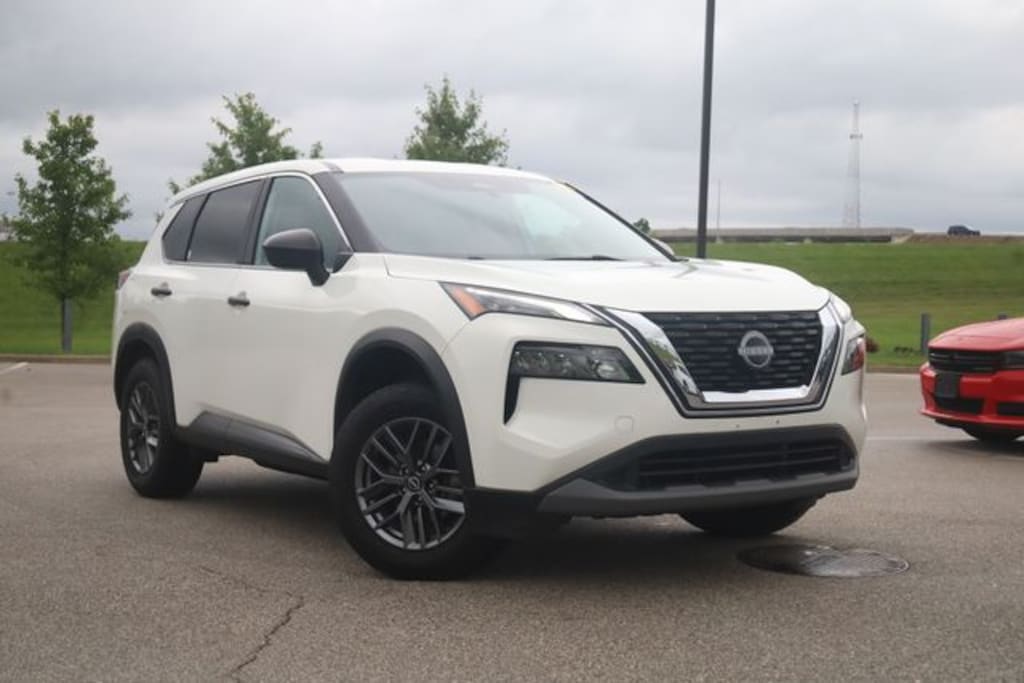 Used 2023 Nissan Rogue S SUV