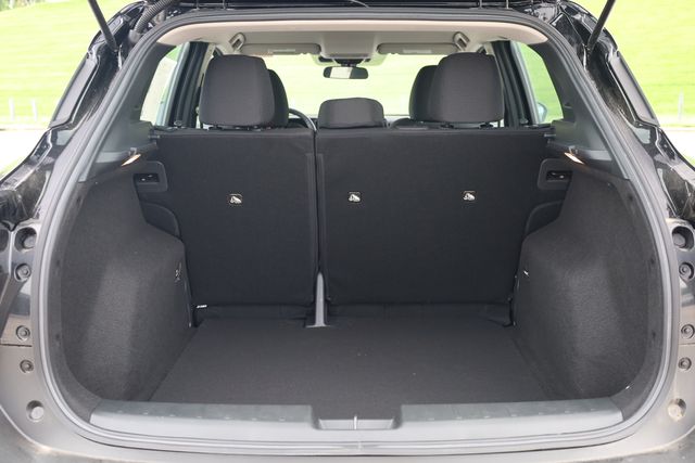 2026 Nissan KICKS S - Photo 24