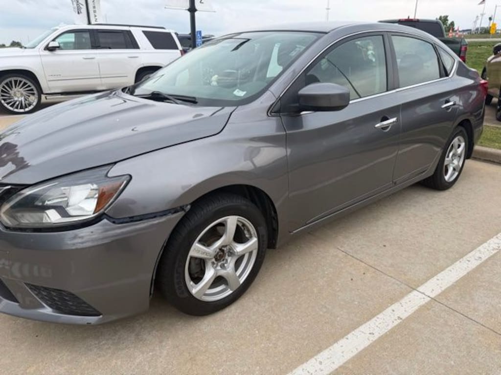 Used 2017 Nissan Sentra SV Sedan