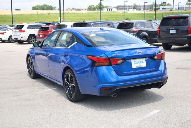 2025 Nissan Altima SR - Photo 7