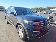 2023 Ford Explorer XLT SUV