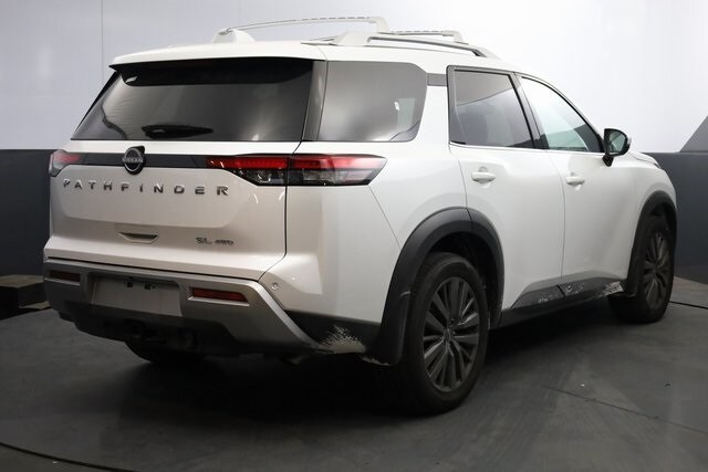 2025 Nissan Pathfinder SL photo 4