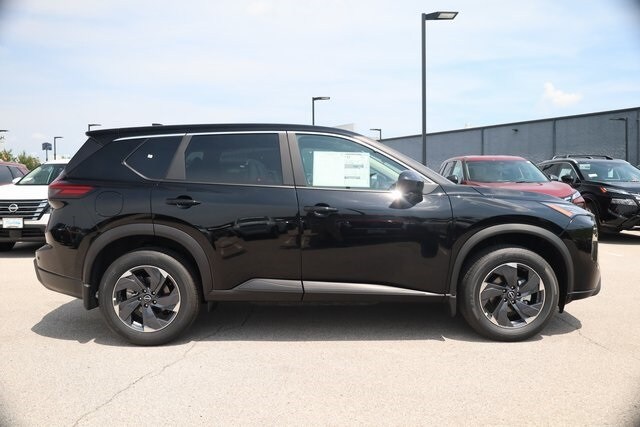 2026 Nissan Rogue SV photo 3