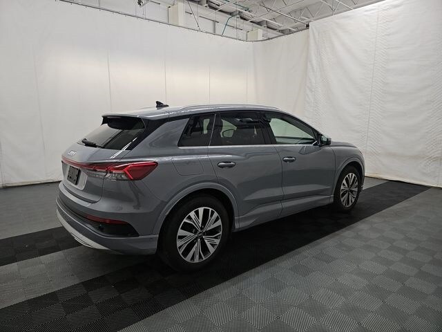 2023 Audi Q4 40 E-tron Premium Plus photo 3
